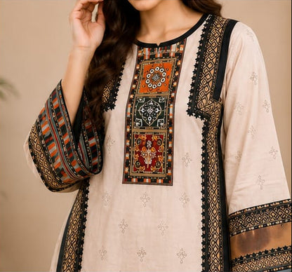 Elegantly Embroidered 2-Piece Linen Suit – Off-White & Black